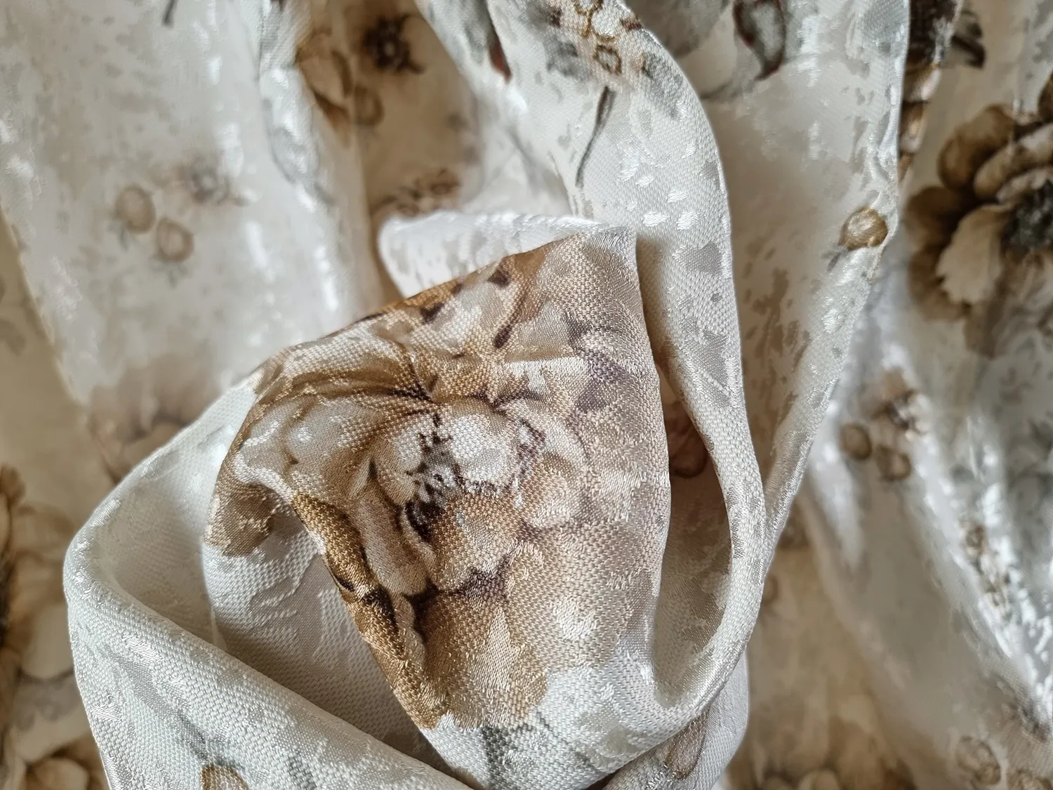 Cortina - Blom (beige)