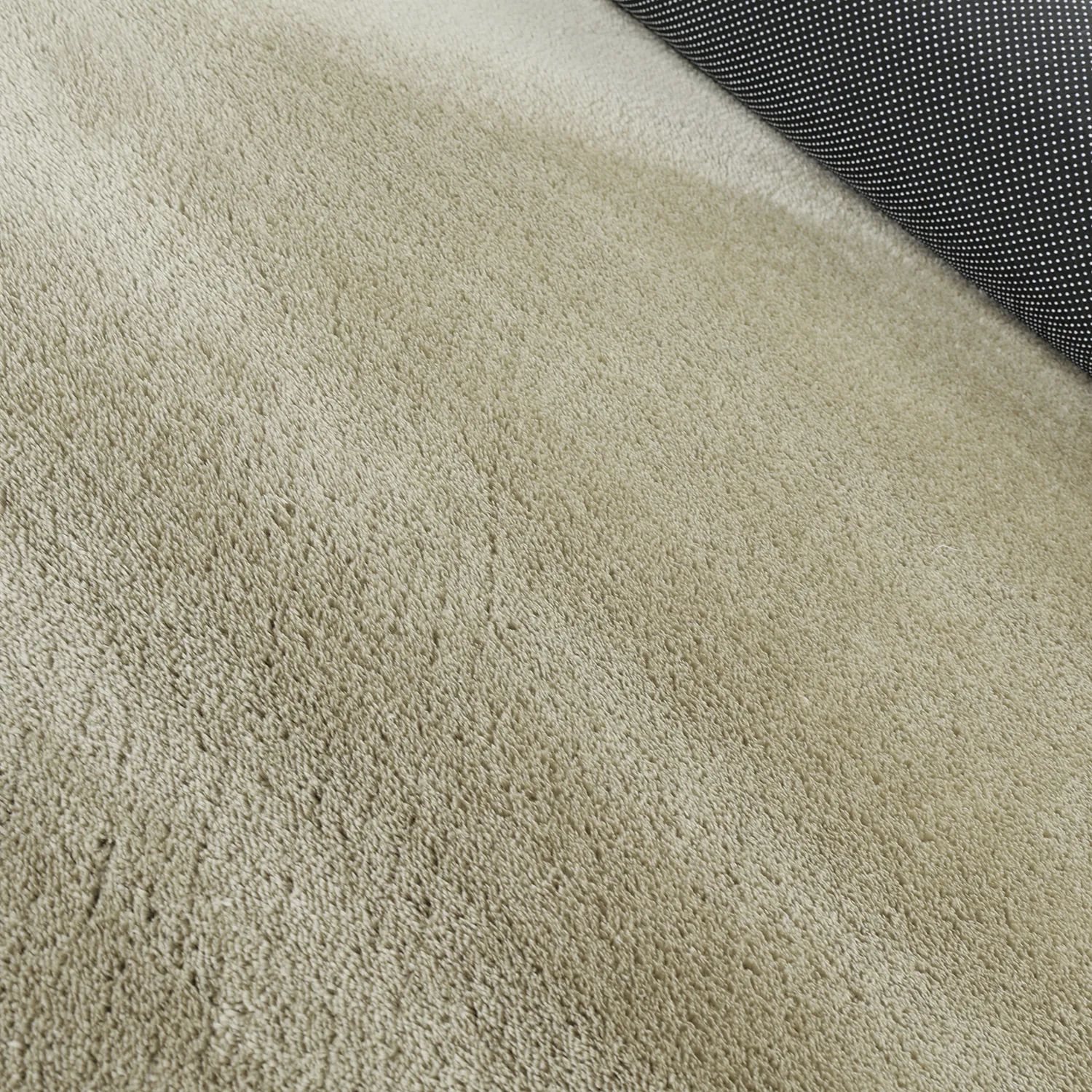 Alfombra Shaggy Ondulada Asimétrica - Aranga Super Soft Fur (verde claro)