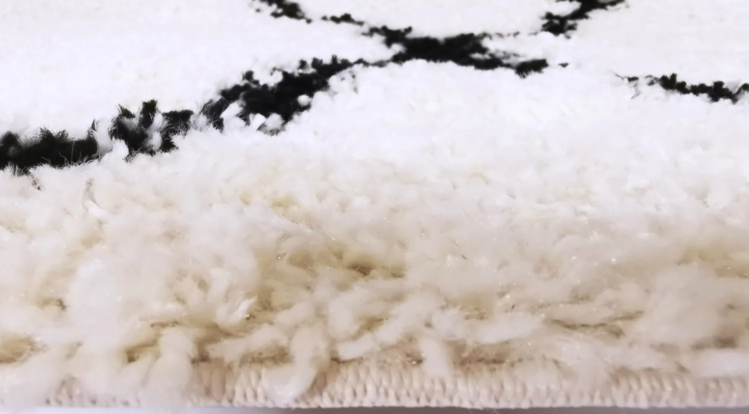 Alfombras de pelo largo - Tavola (negro/blanco)