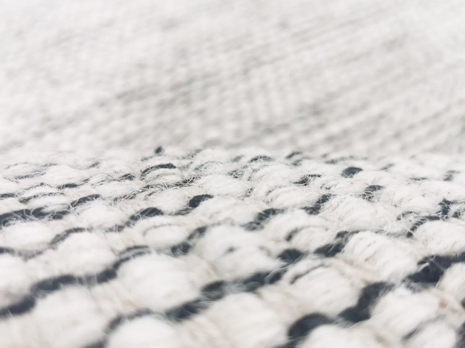 Alfombras redondeadas - Otago (negro/blanco)