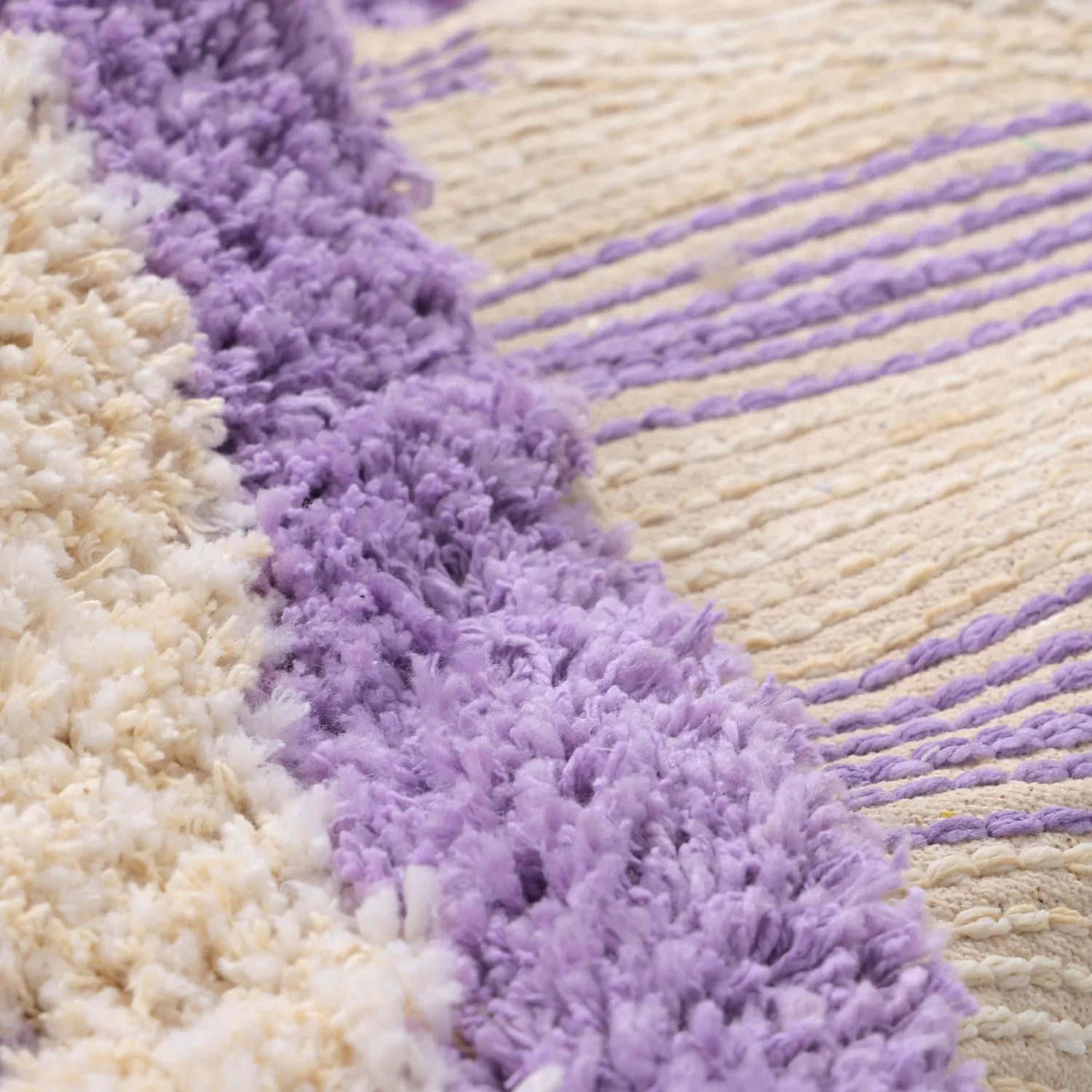 Alfombras redondeadas - Thira Stripe Cotton Shaggy (crema/violeta claro)