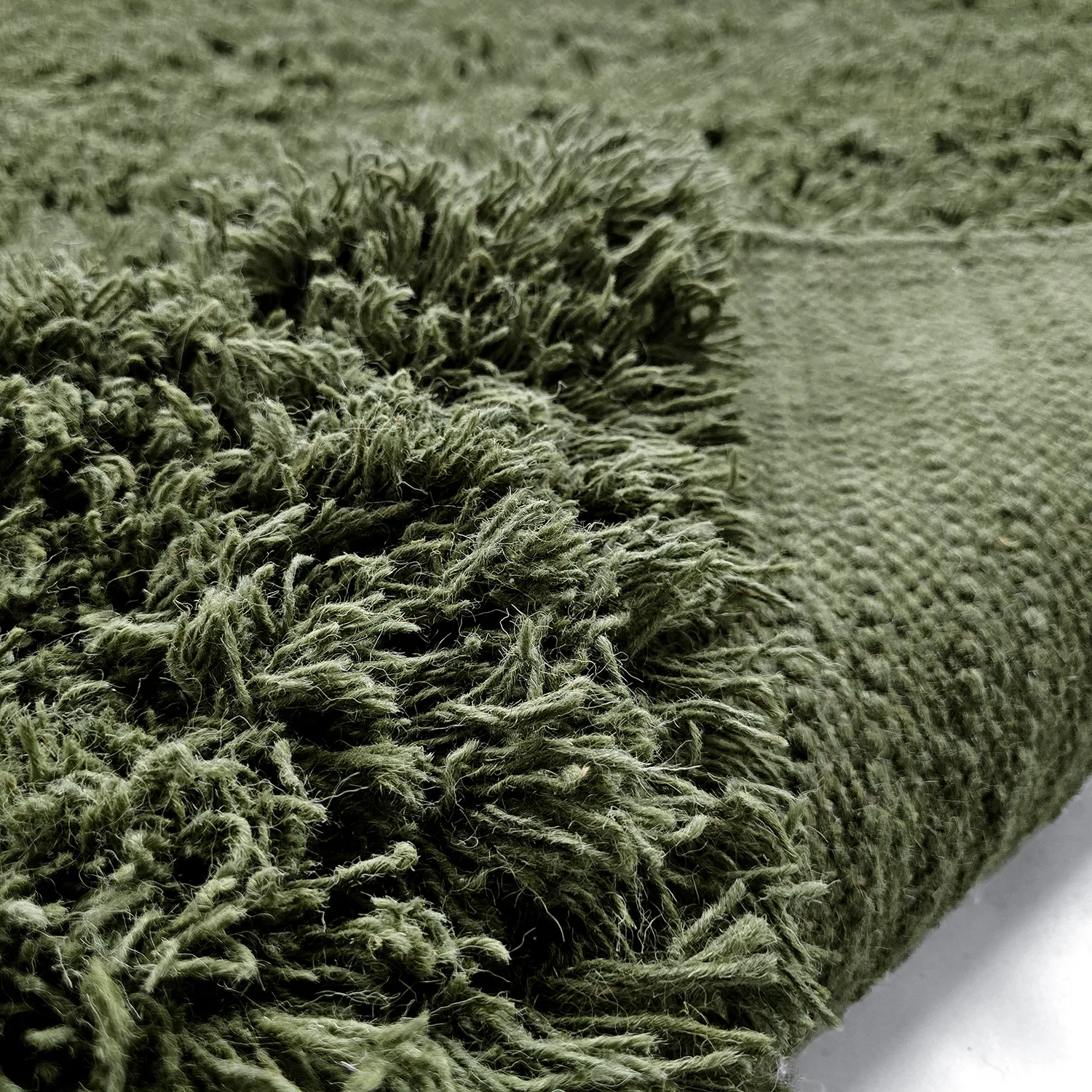 Alfombras de pelo largo - Fassale Hand Woven Wool Shaggy (verde musgo)