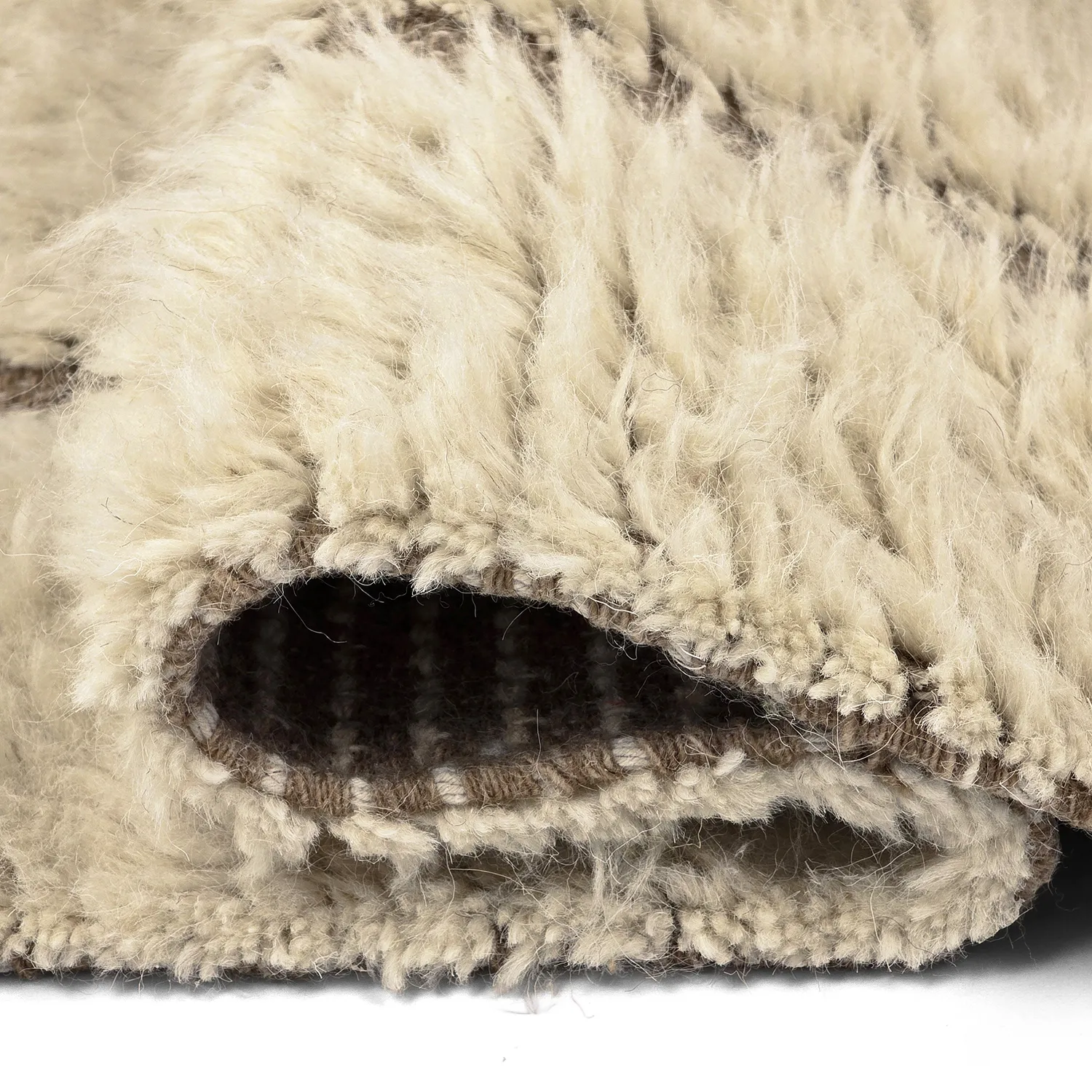 Alfombras de pelo largo - Kiberg Hand Woven Wool Shaggy (crema)