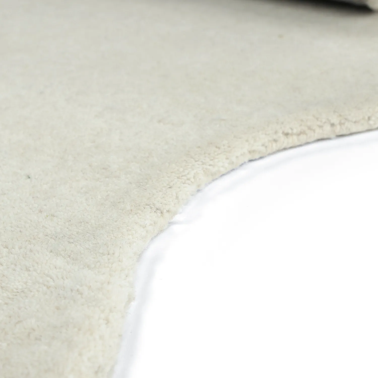 Alfombra de lana ondulada - Diu Hand Tufted Wool Premium (blanco)