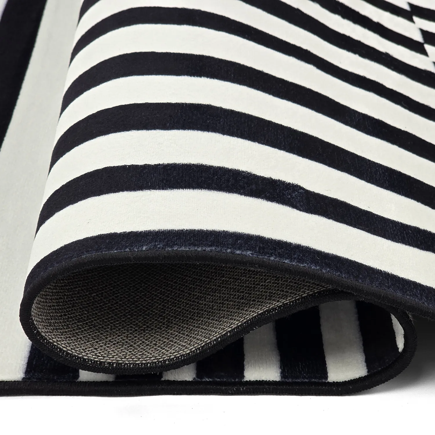 Alfombra Wilton - Joma (negro/blanco)