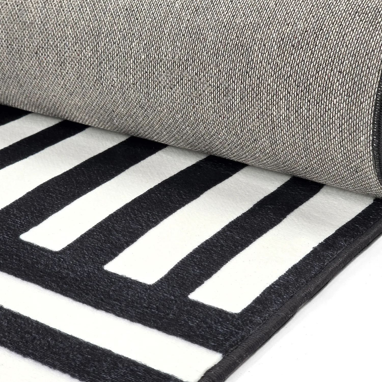 Alfombra Wilton - Joma (negro/blanco)